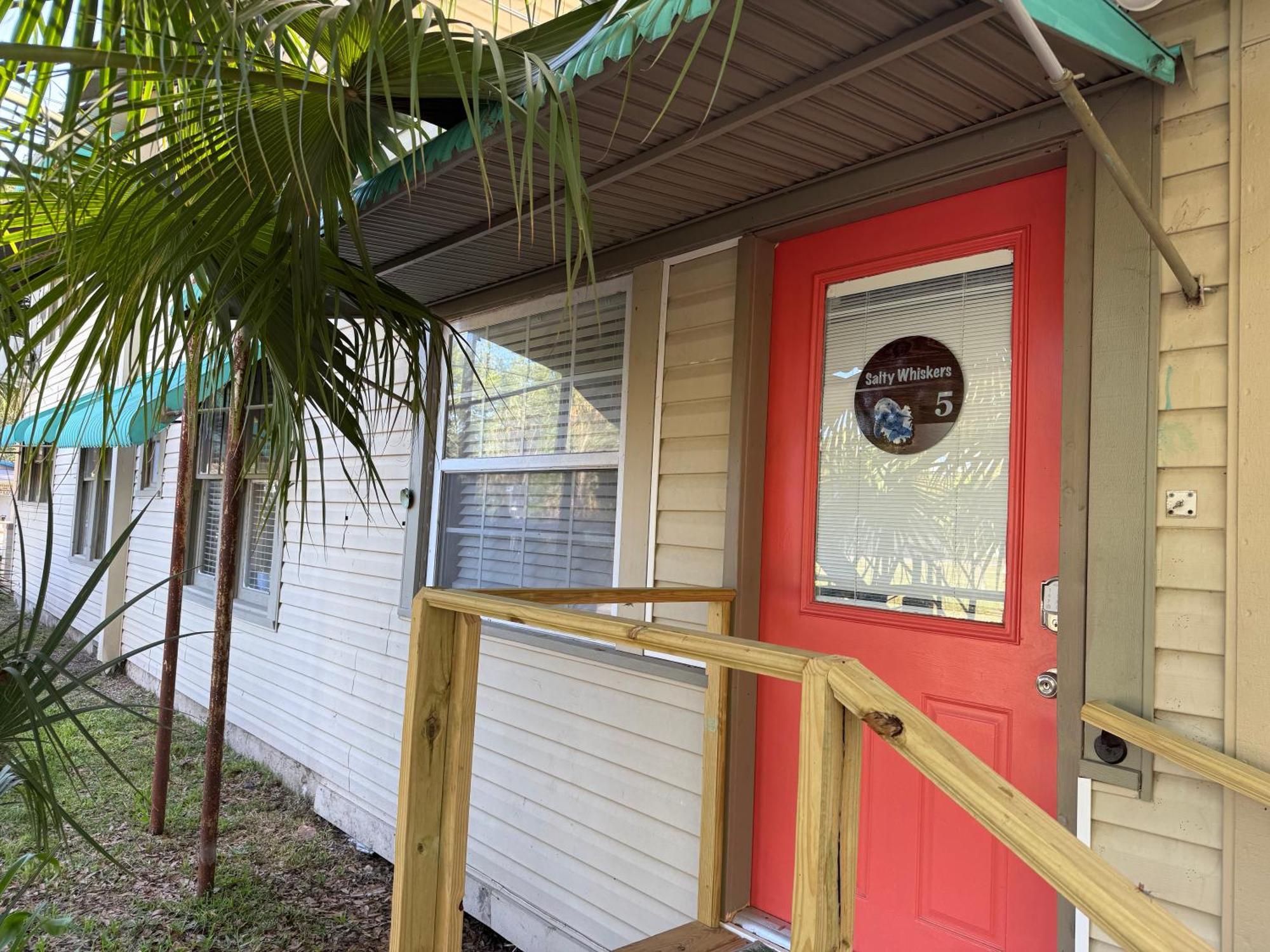 Nature Coast Inn & Cottages Inglis Exterior foto